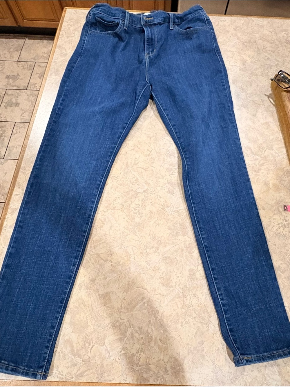 High-Rise Women's Jeans in Dark Blue